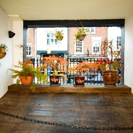 Built 1804 Caldecott Town House On The Rows By Rework Accommodation Chester Exteriér fotografie
