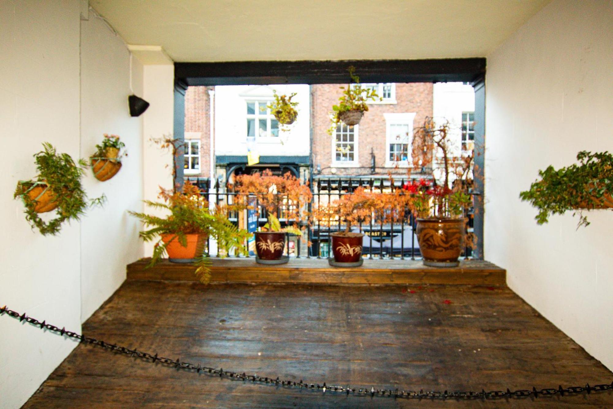 Built 1804 Caldecott Town House On The Rows By Rework Accommodation Chester Exteriér fotografie
